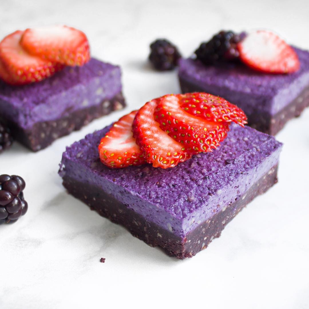 Vegan Blueberry Cheesecake Bars