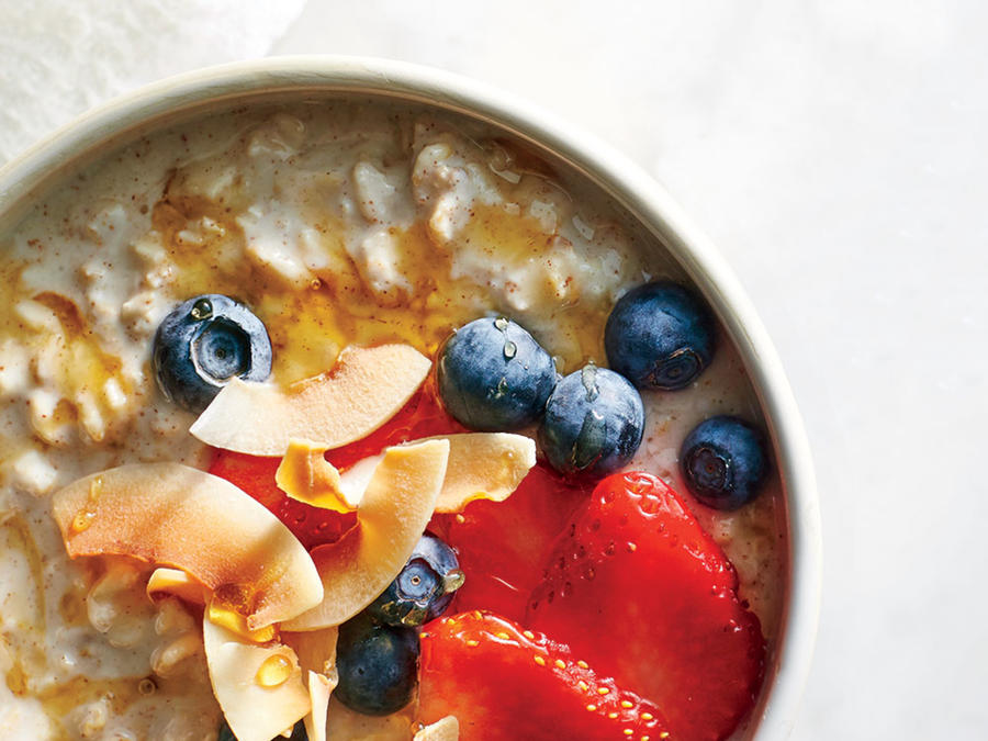 Overnight Oats with Toasted Almond Crunch