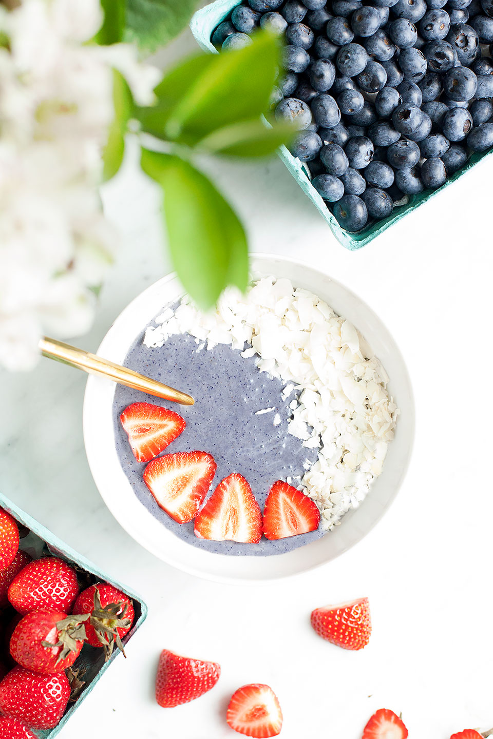 BLUEBERRY SMOOTHIE BOWLS
