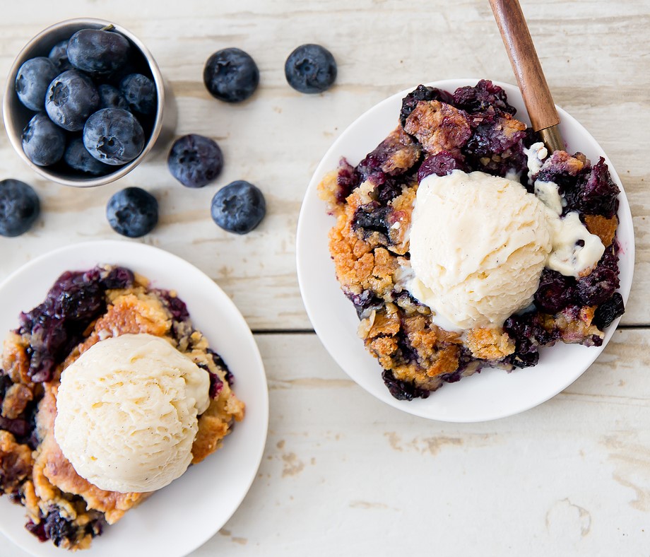 blueberry cobbler