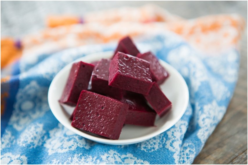 Balsamic Blueberry Gelatin Gummy Snacks