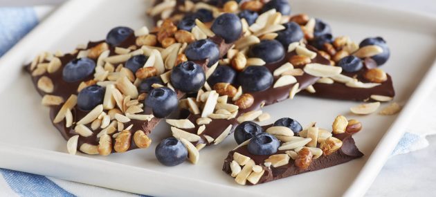 9 Blueberry Recipes For A Healthy Christmas