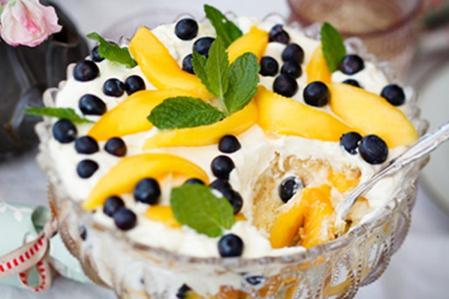 Mango and blueberry Christmas trifle