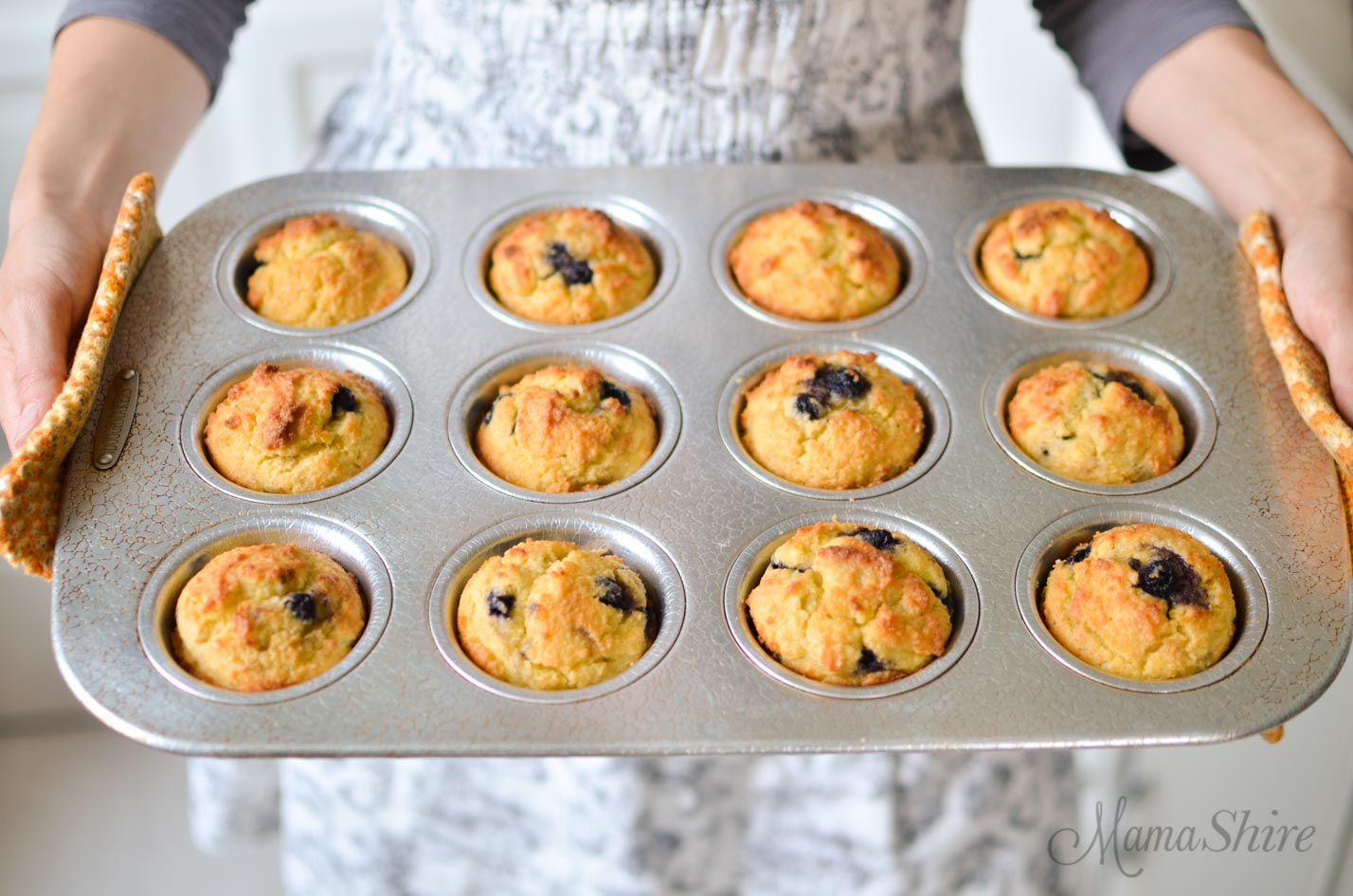 Keto Blueberry Muffins 